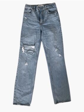 Abercrombie & Fitch 90s Straight Ultra High Rise Distressed 0R